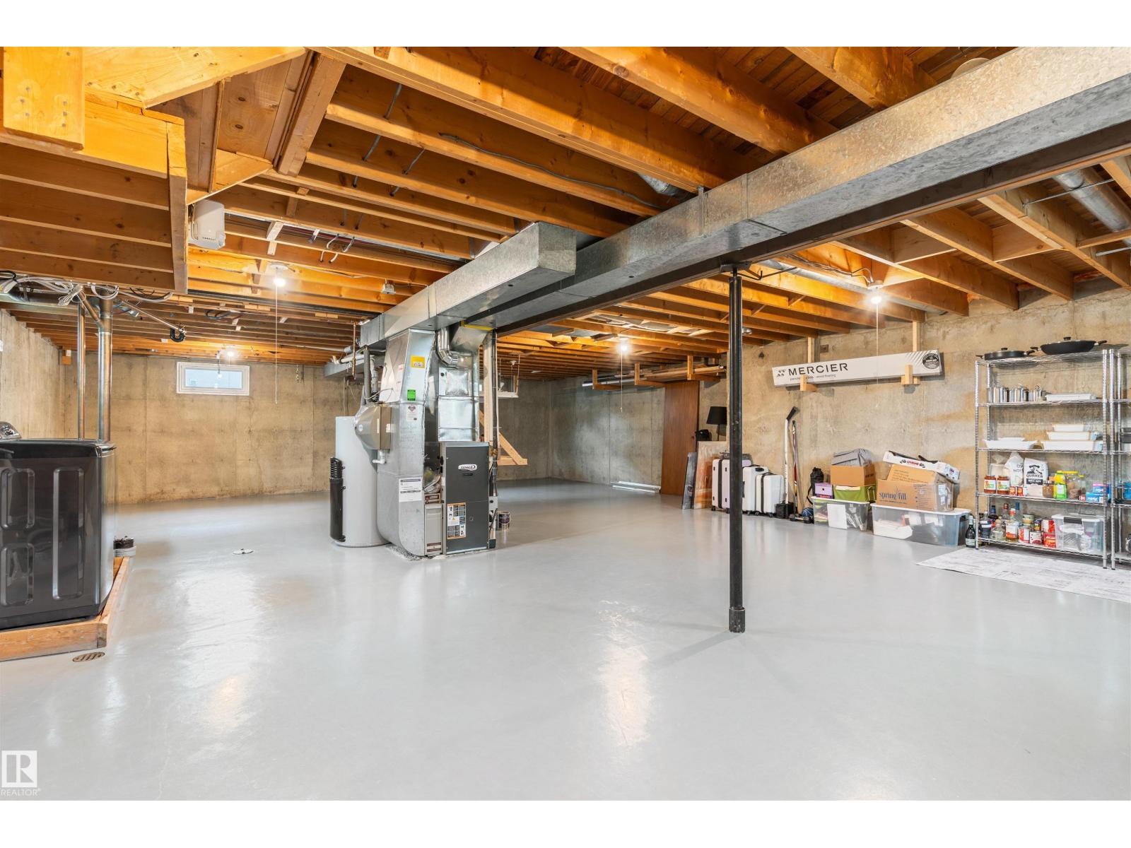 6203 87 AV NW — photo 35