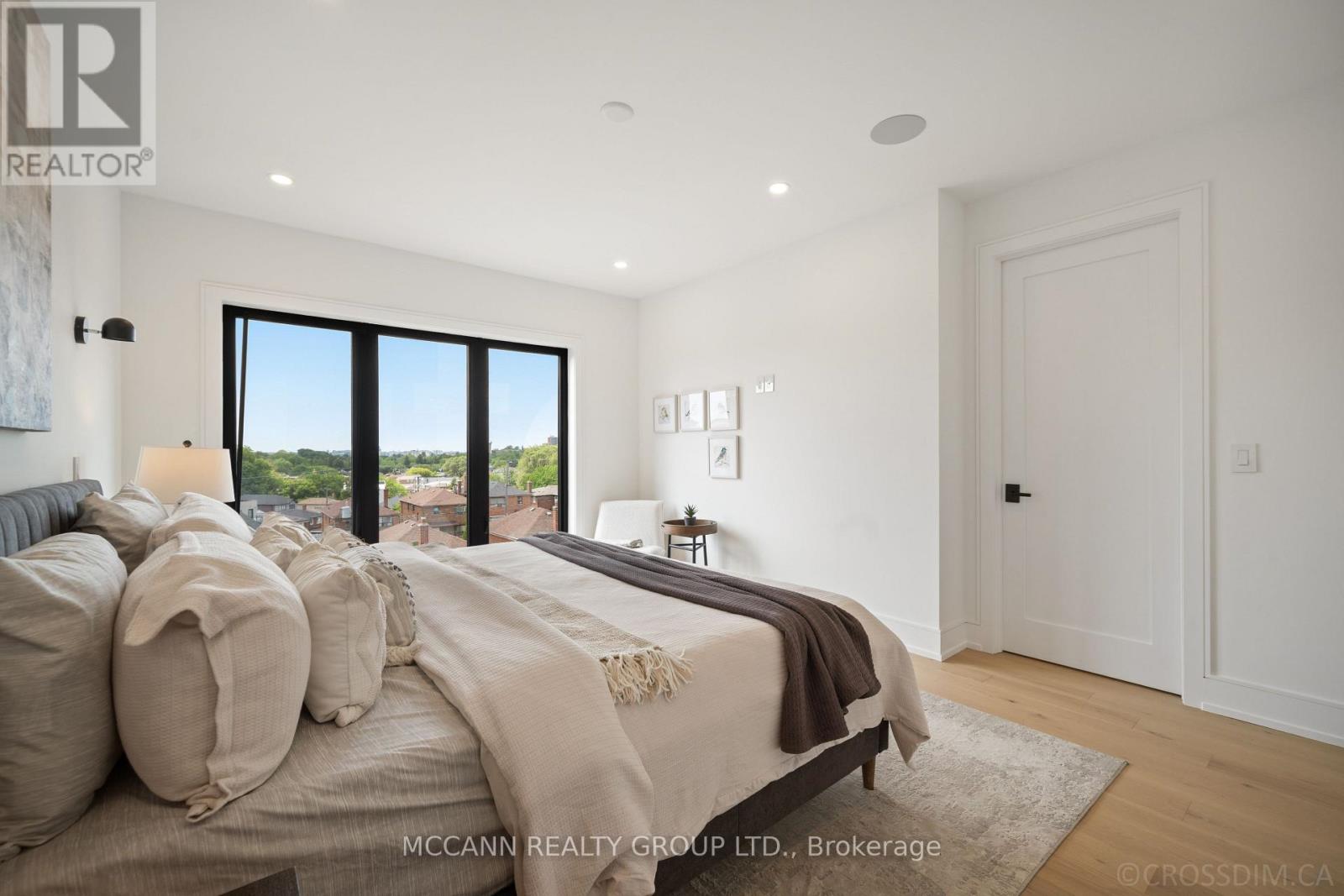 526 WESTMOUNT AVENUE - 22