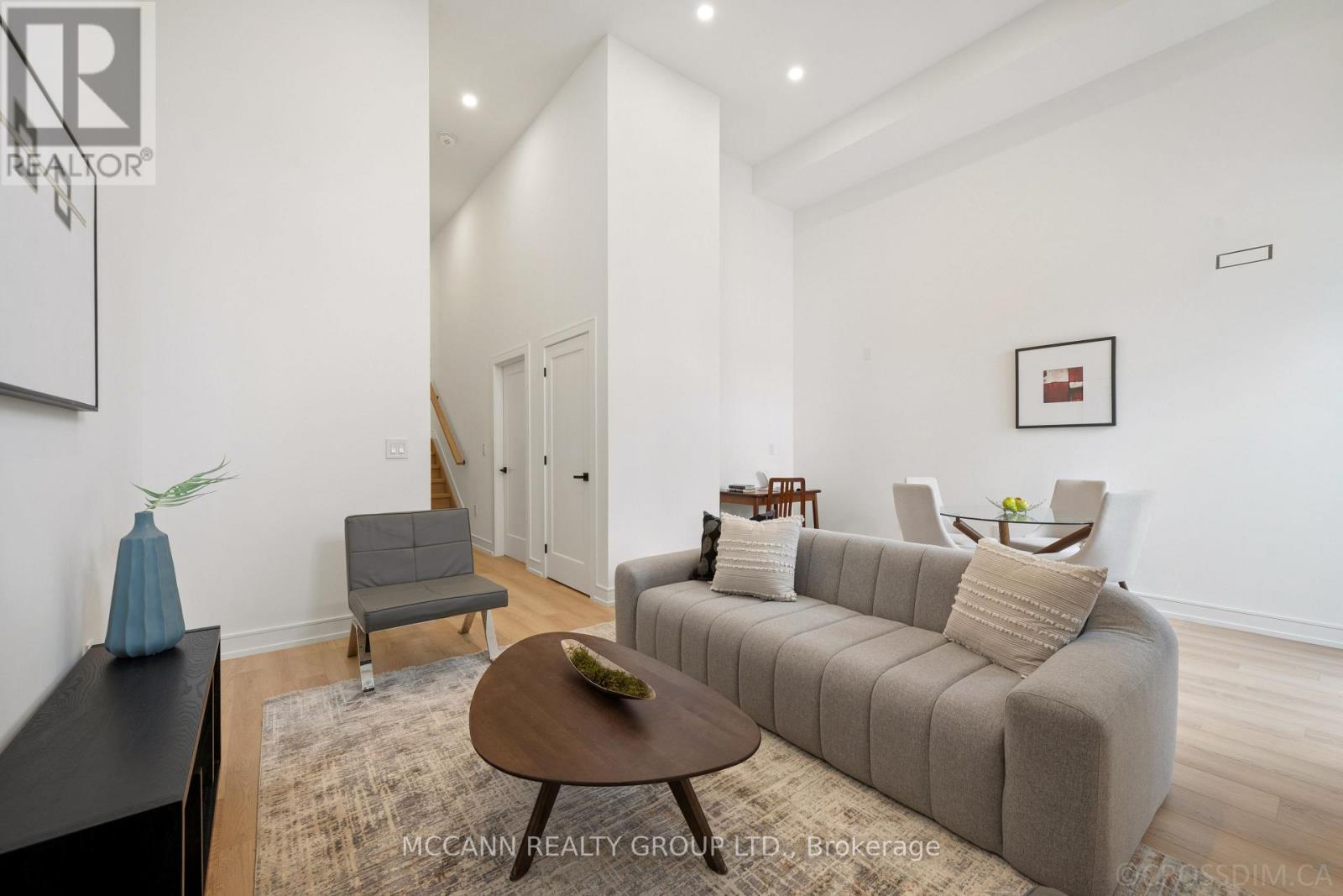 526 WESTMOUNT AVENUE - 39