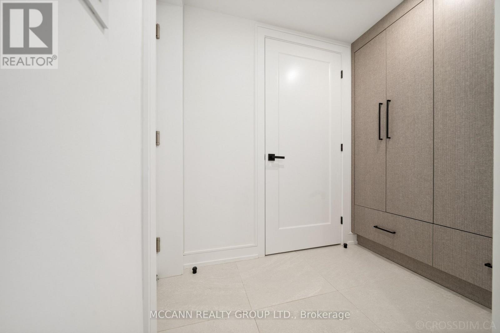 526 WESTMOUNT AVENUE - 46