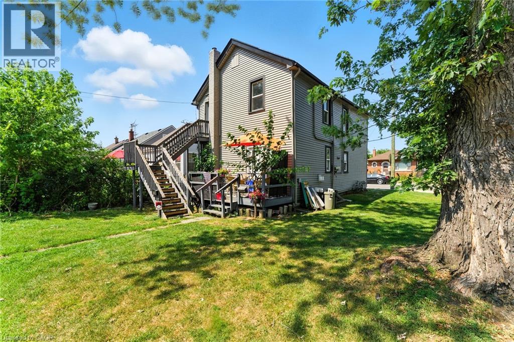 510 BRITANNIA Avenue - 32