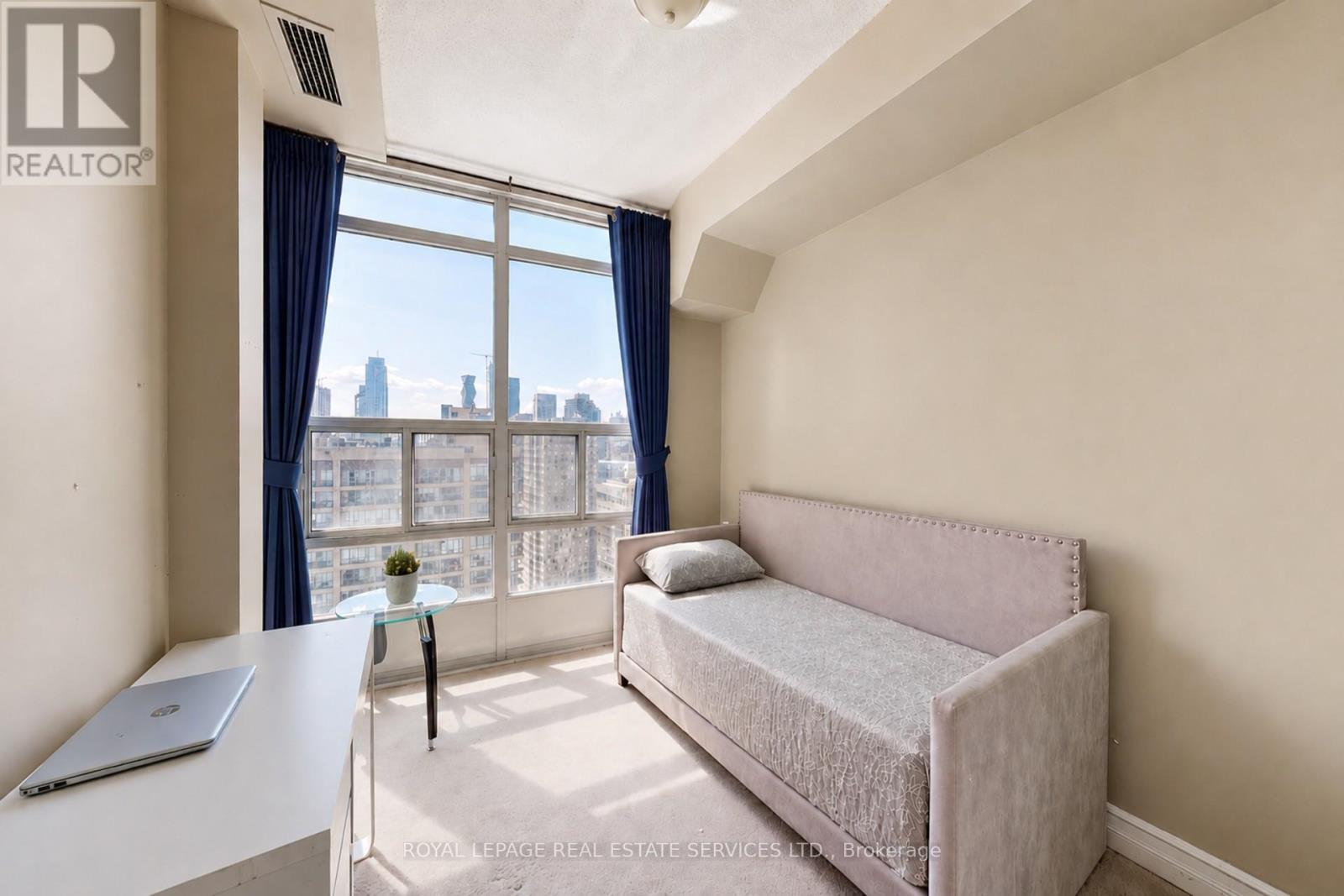 #2505 1 ELM DRIVE W - 26