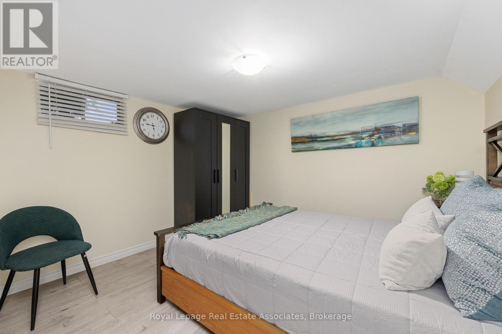 537 MATHEWMAN CRESCENT - 25