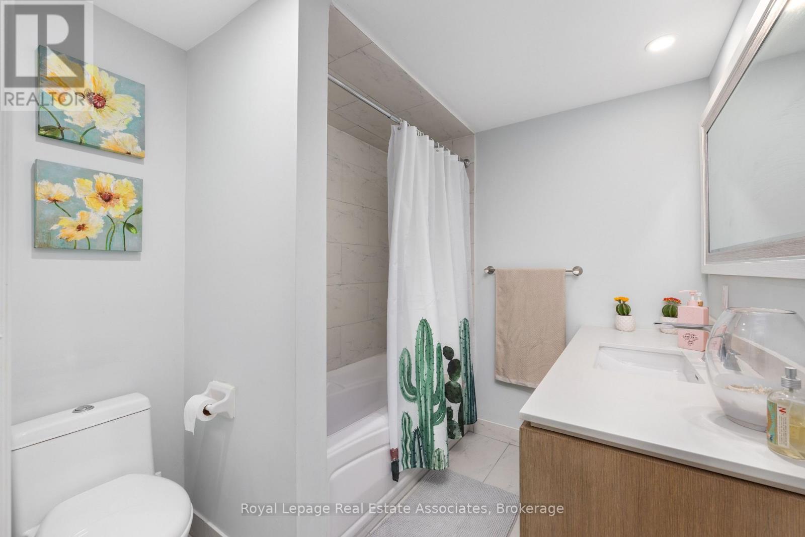 537 MATHEWMAN CRESCENT - 26