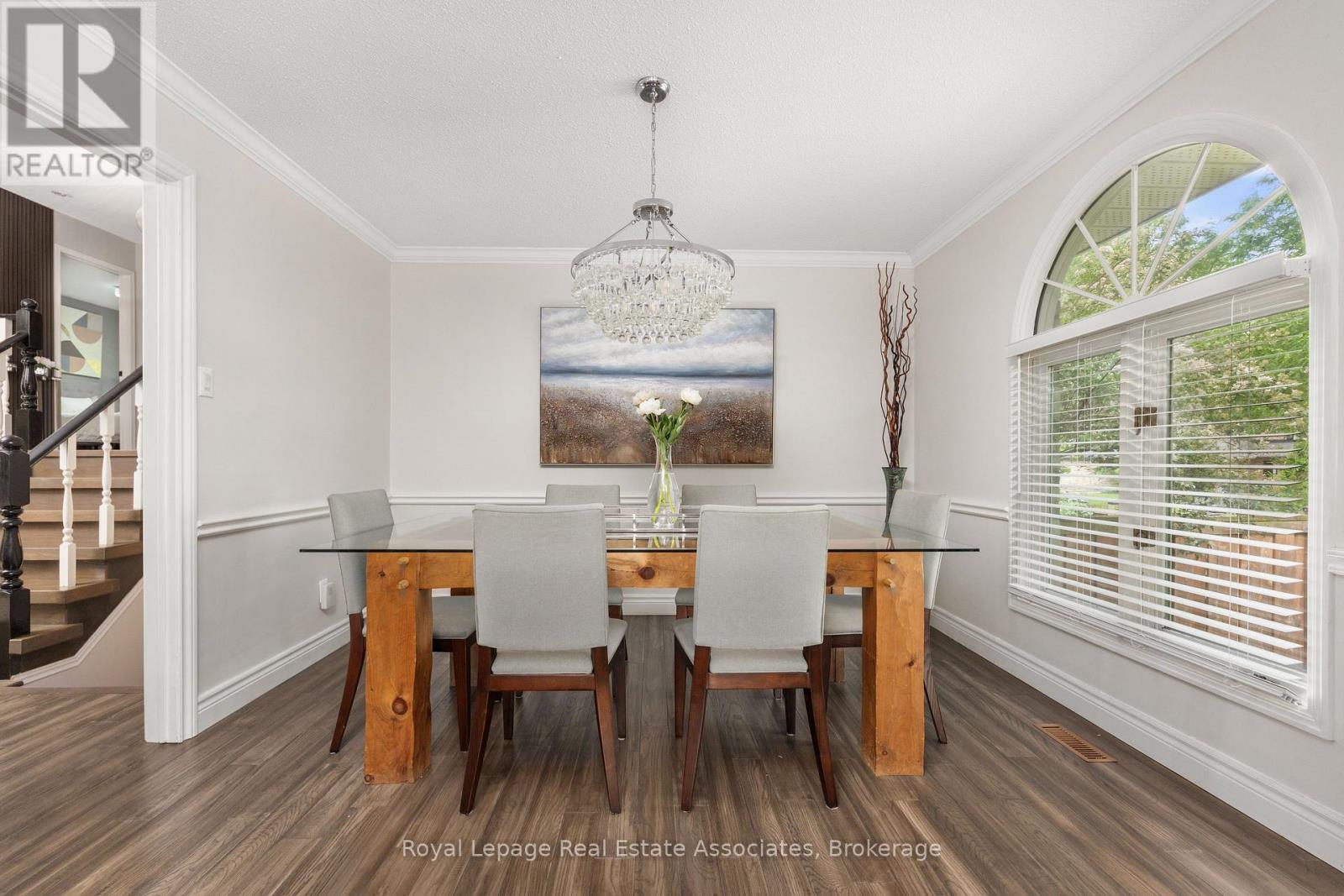 537 MATHEWMAN CRESCENT - 5