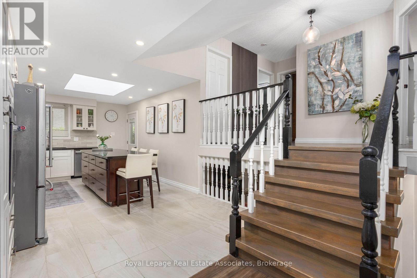 537 MATHEWMAN CRESCENT - 8