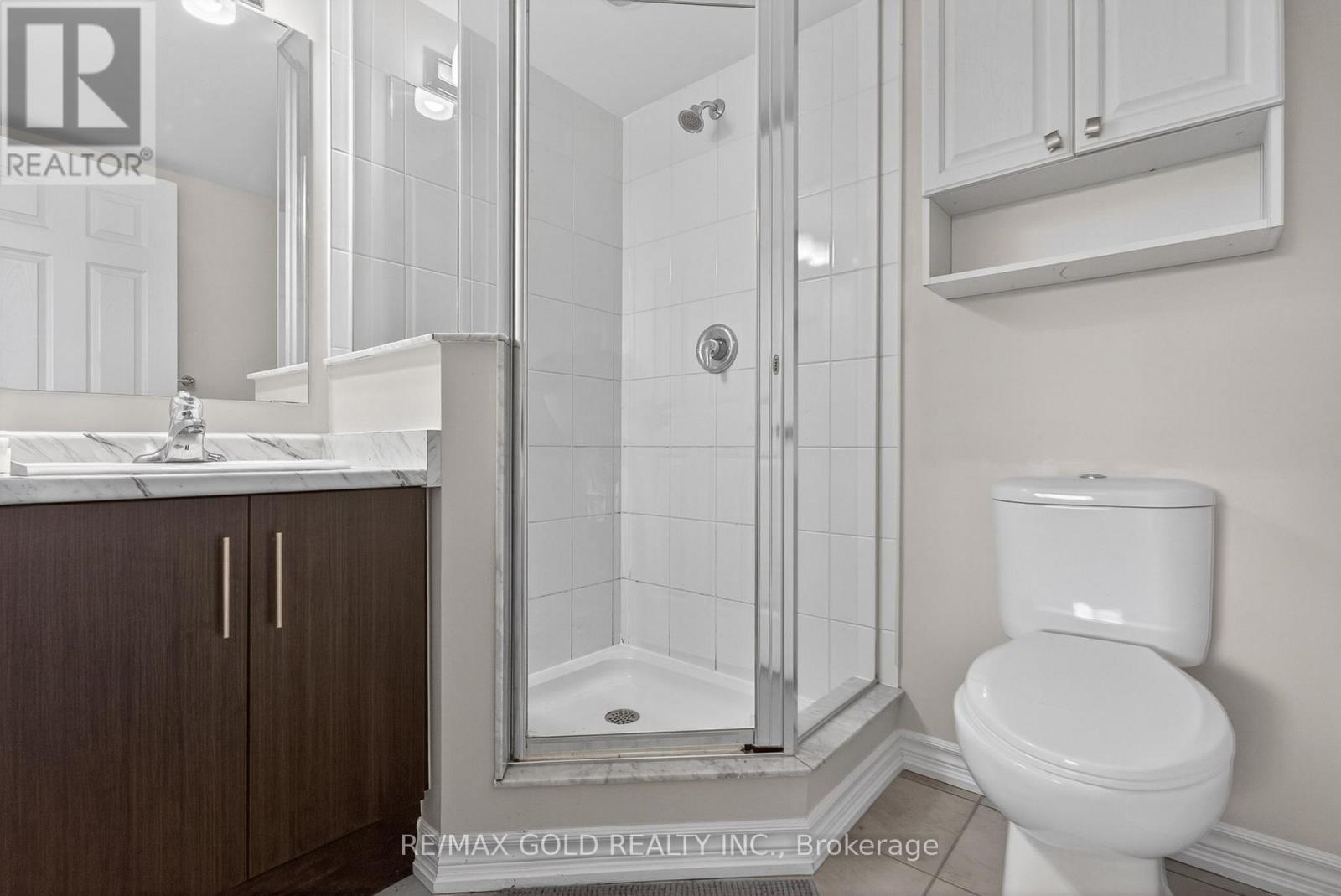 #92 30 CARNATION AVENUE - 31