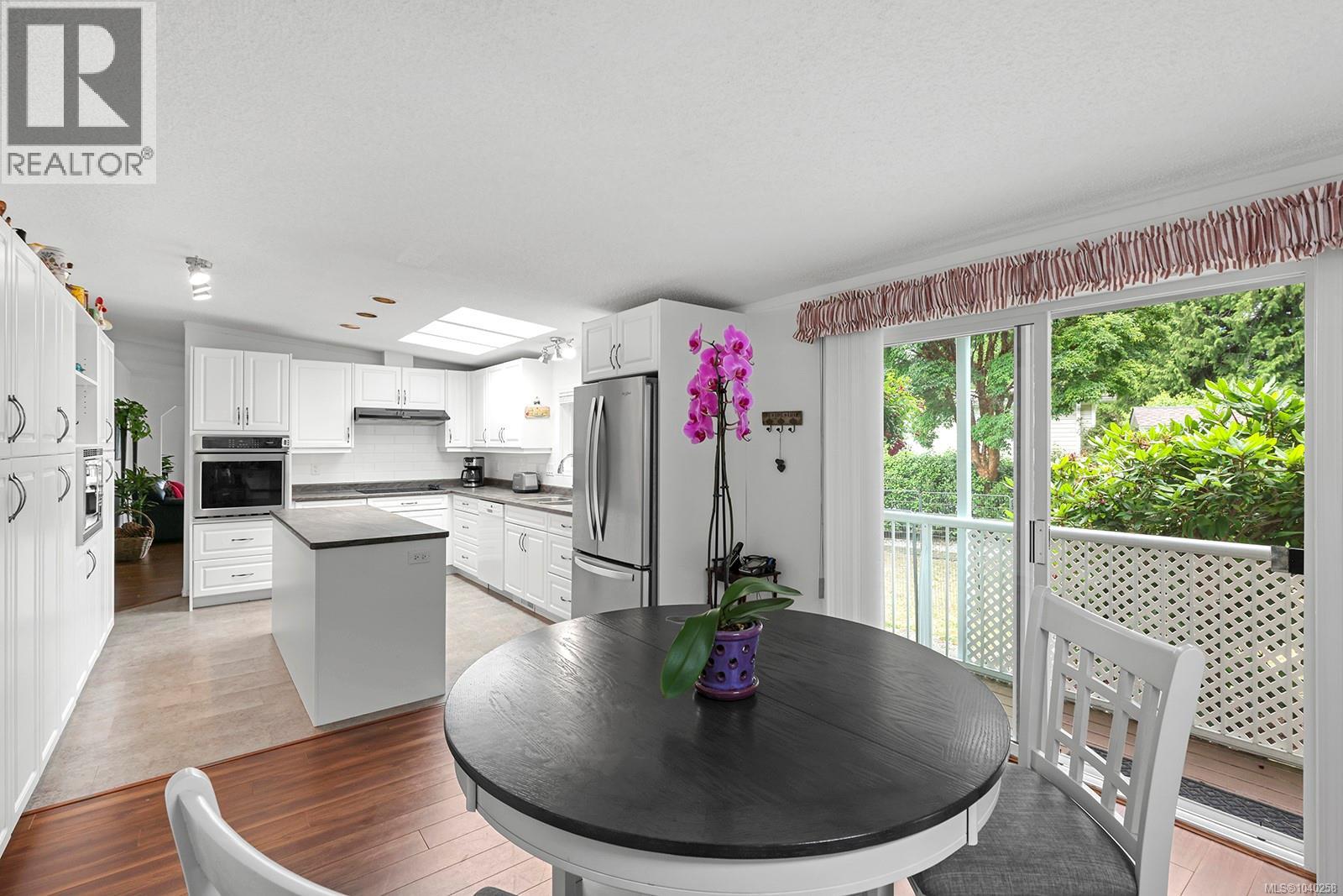 #77 4714 Muir Rd - 11