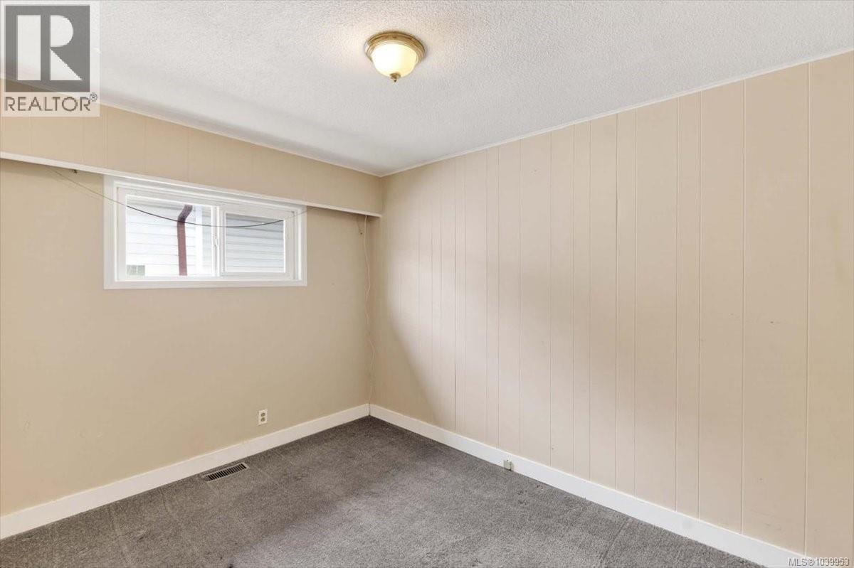 3582 11th Ave - 16