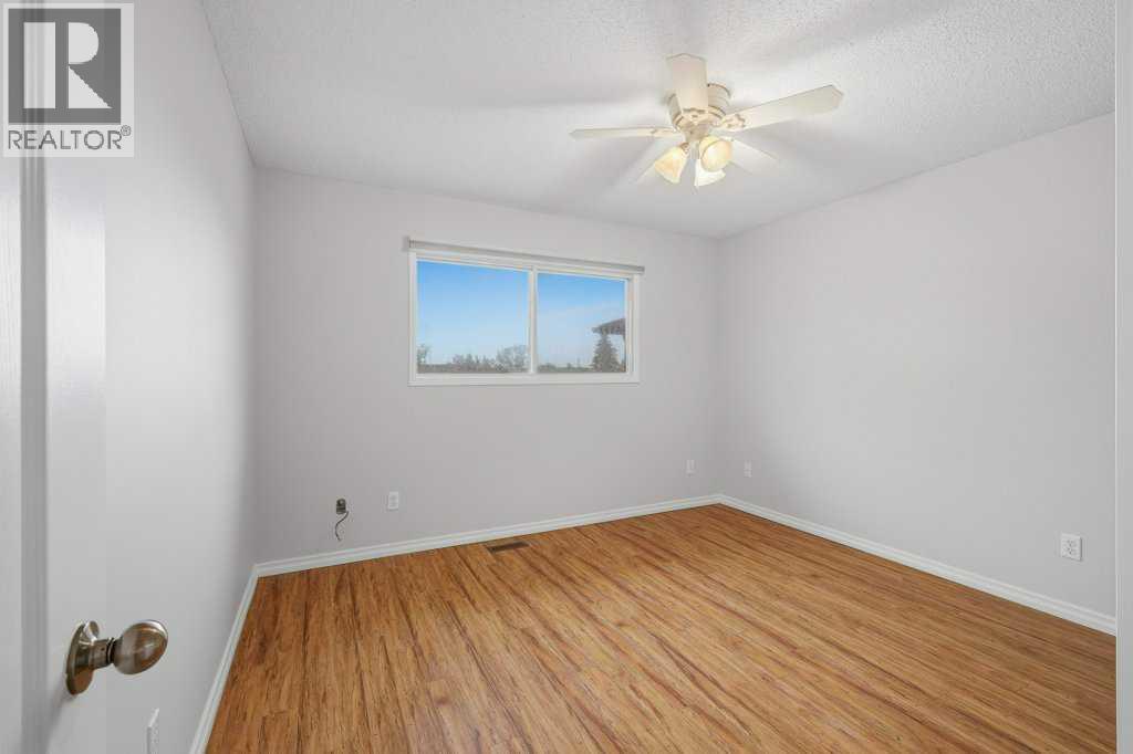 102 Denovan Crescent — photo 11