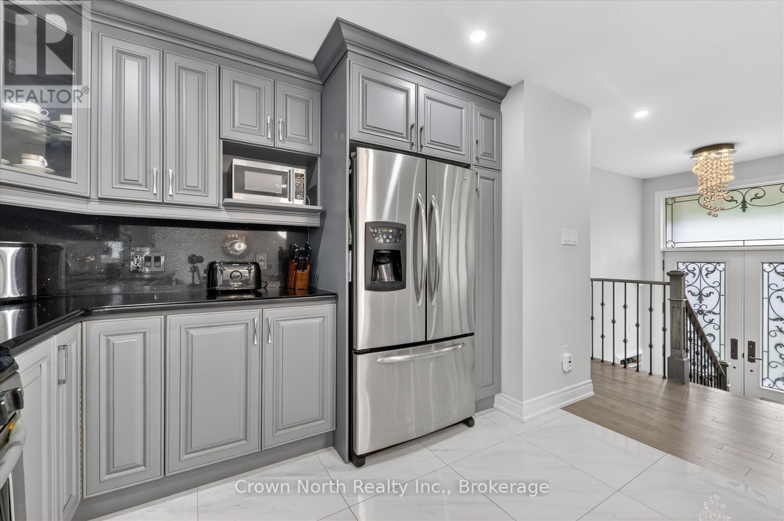 85 PORTICO DRIVE - 13