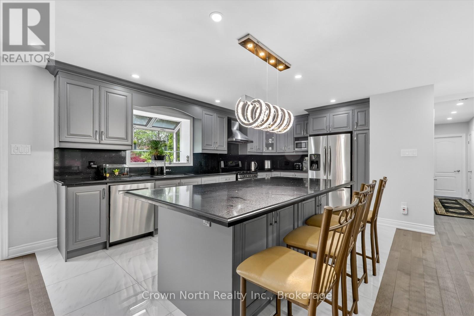 85 PORTICO DRIVE - 14