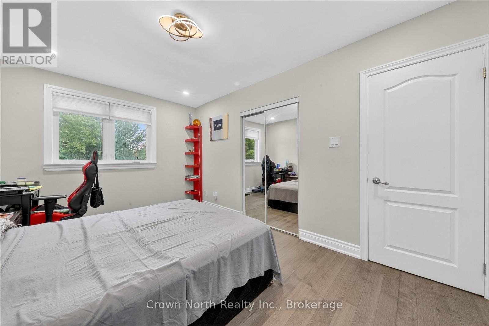 85 PORTICO DRIVE - 24