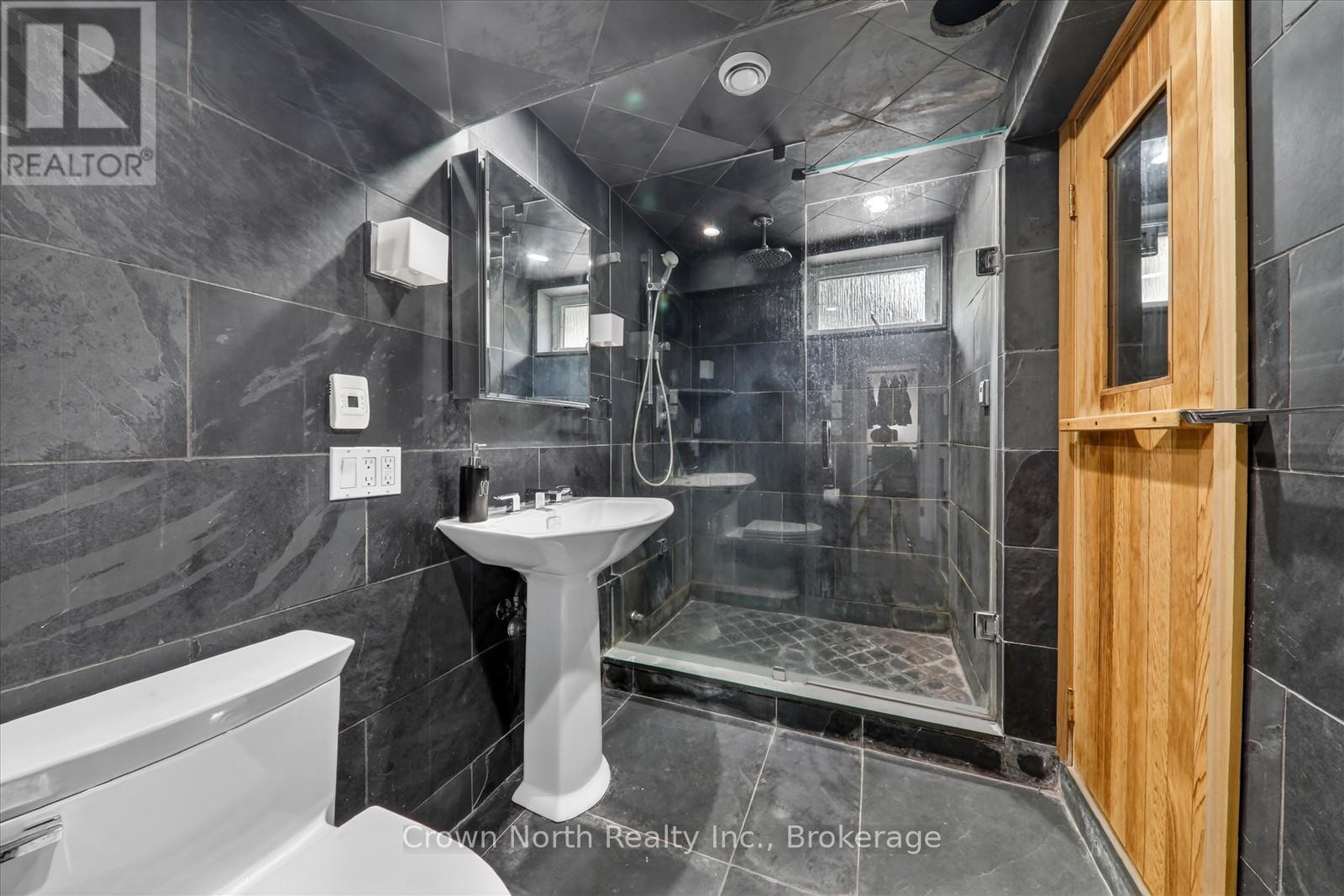 85 PORTICO DRIVE - 28