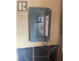 12003 Base Line, Chatham Kent, ON N0P2K0 Photo 19
