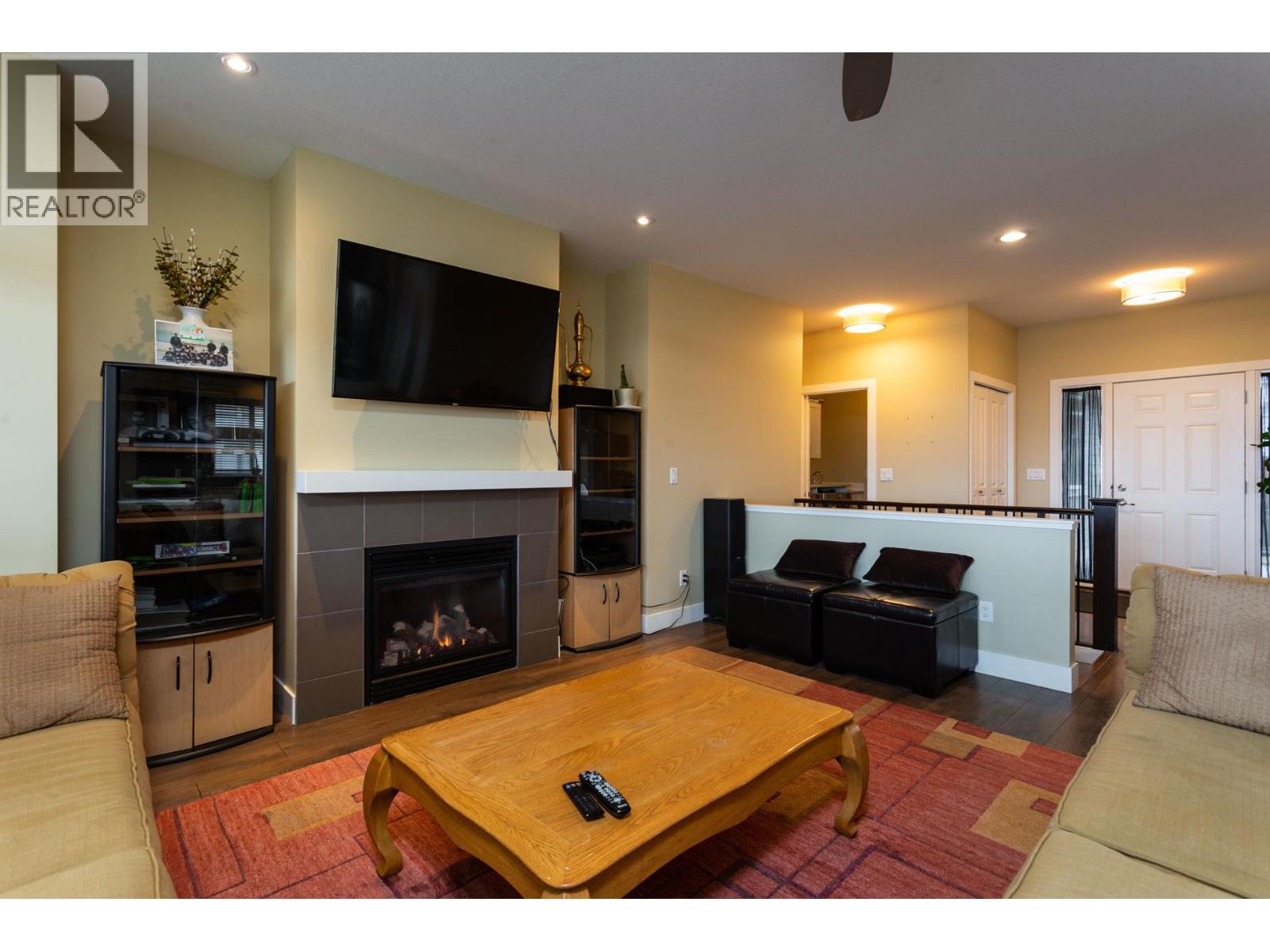 833 McCurdy Road E - 9