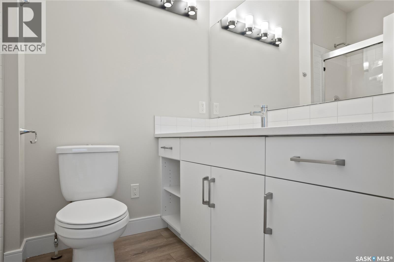 3312 Crosbie CRESCENT — photo 17