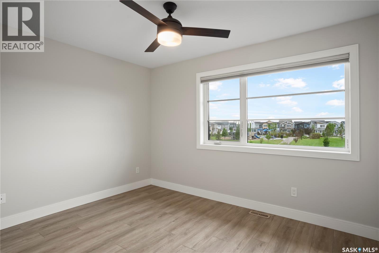 3312 Crosbie CRESCENT — photo 31