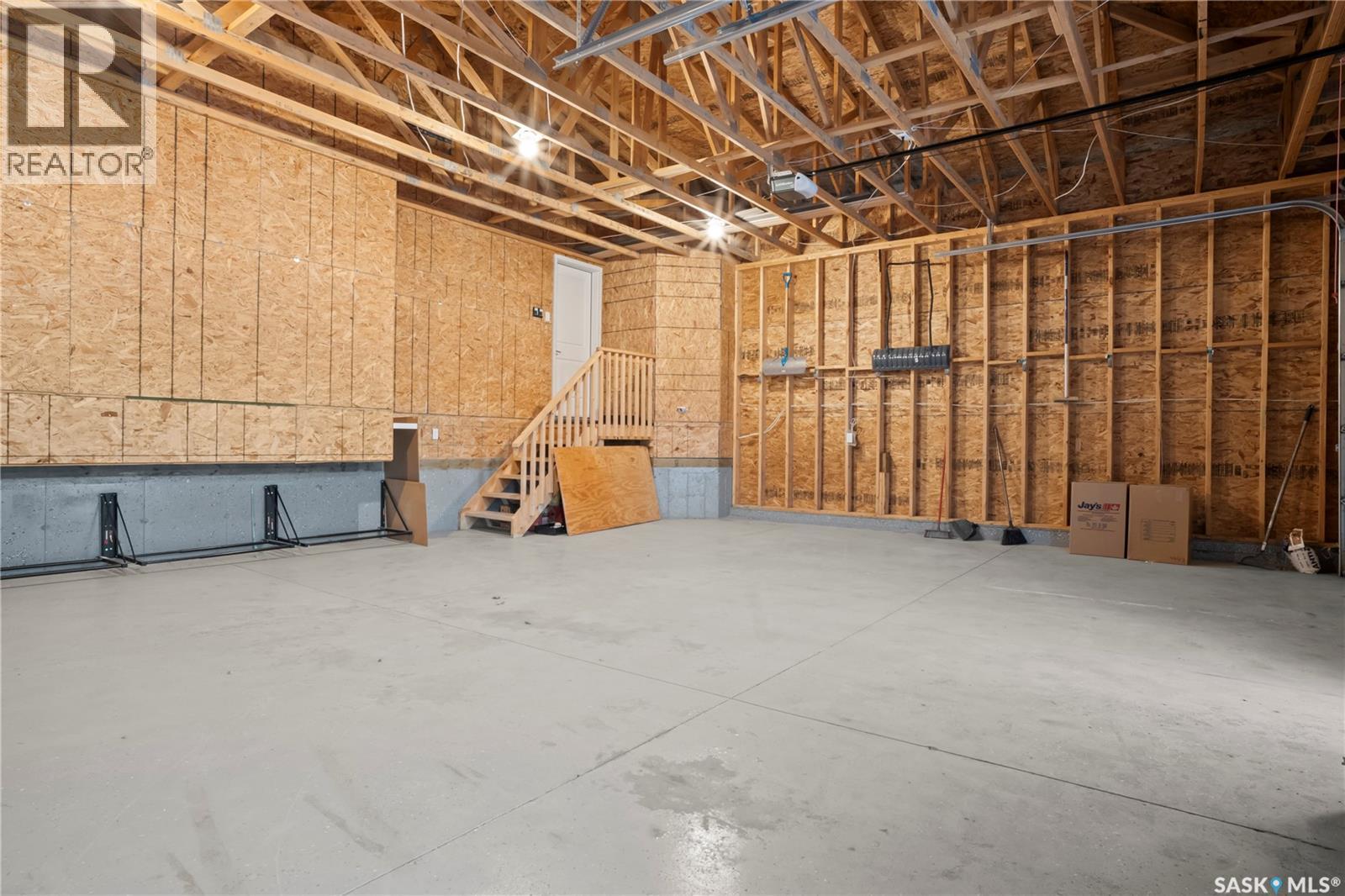 3312 Crosbie CRESCENT — photo 39