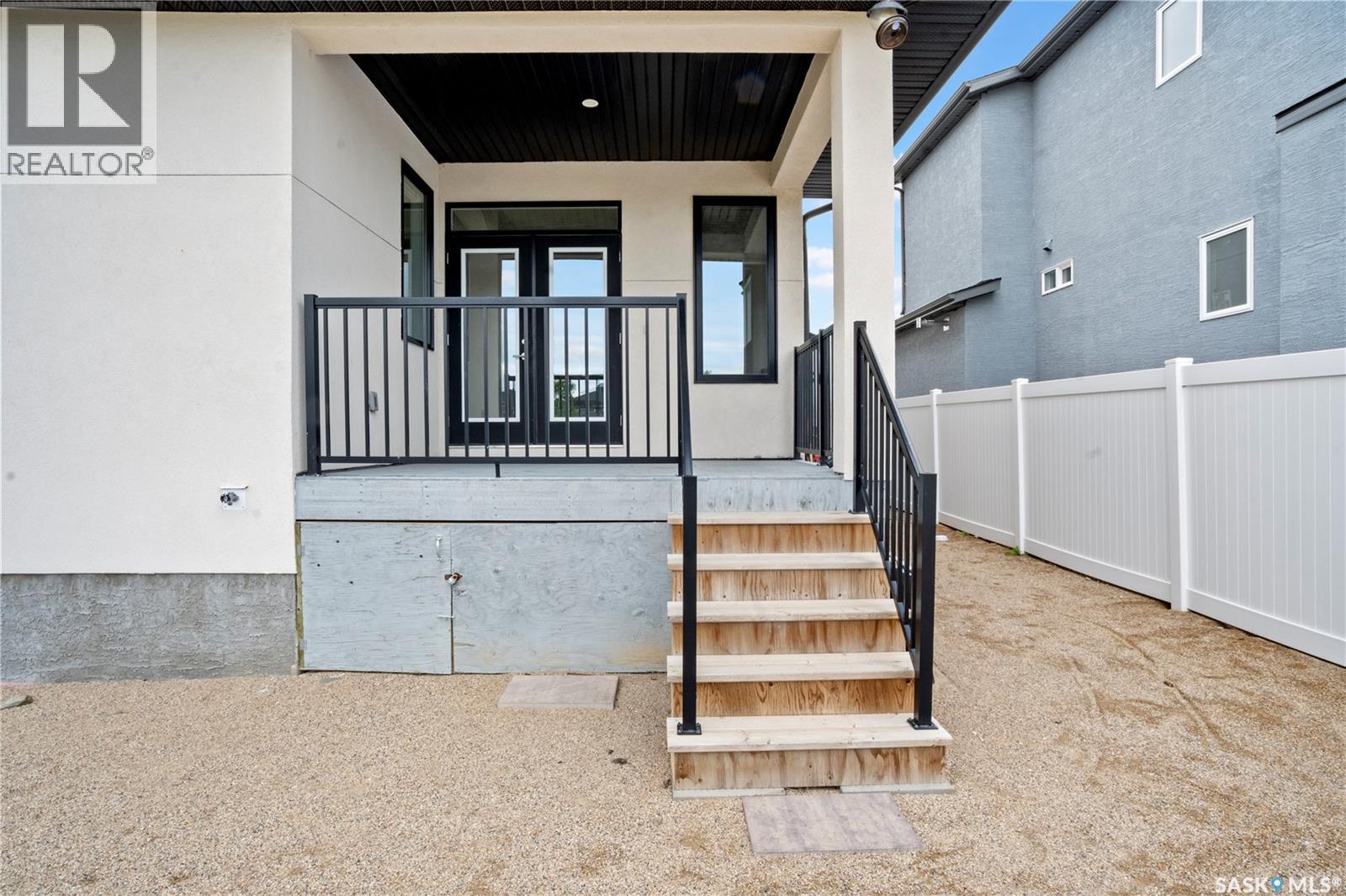 3312 Crosbie CRESCENT — photo 42