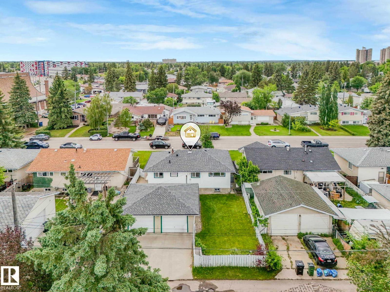 15916 88B AV NW - 4