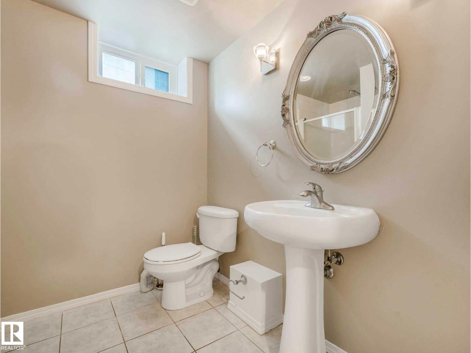 15916 88B AV NW - 37
