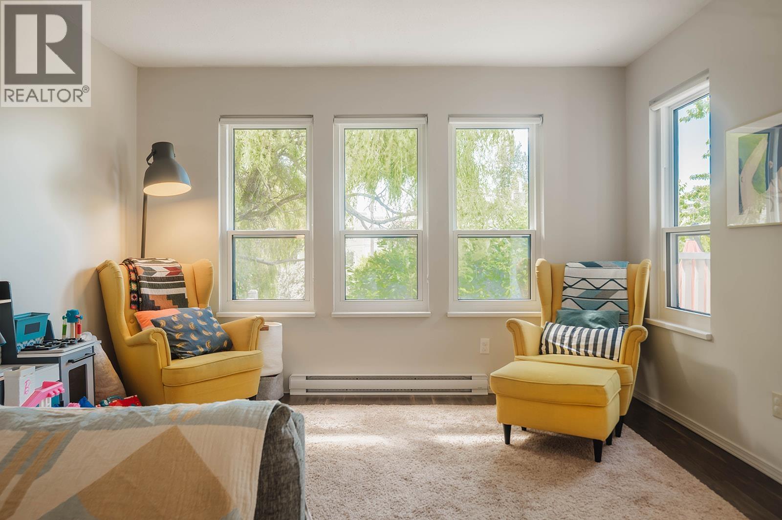 4 765 SCHOOL ROAD, Gibsons