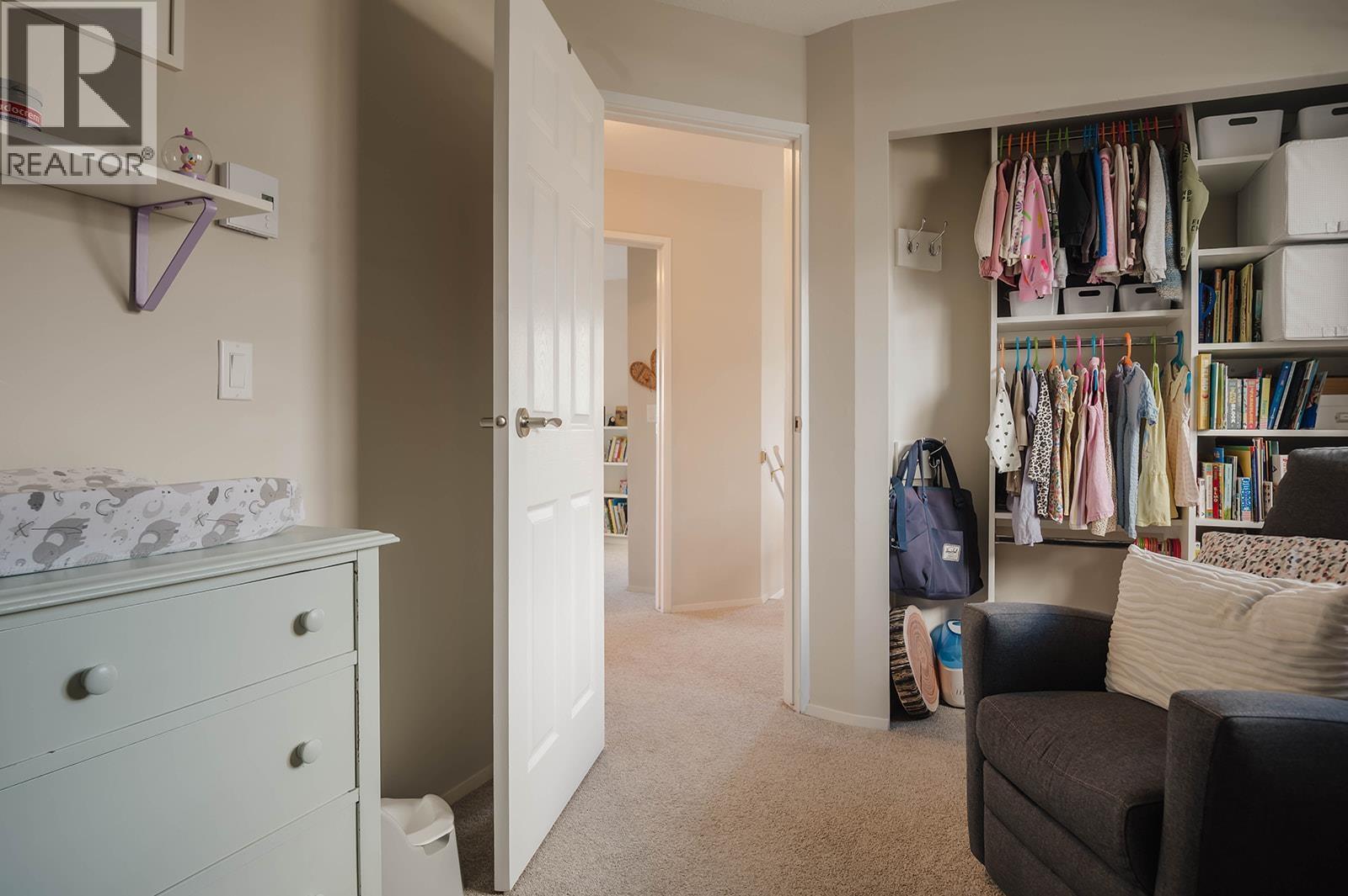 4 765 SCHOOL ROAD, Gibsons