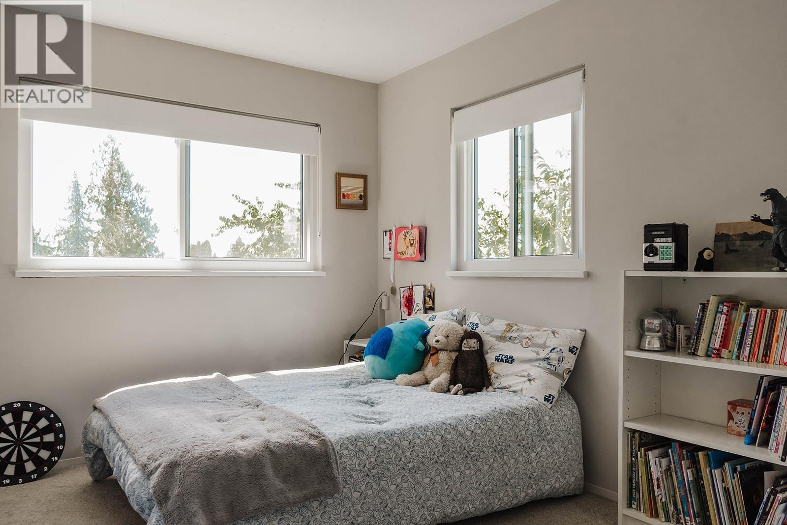 4 765 SCHOOL ROAD, Gibsons