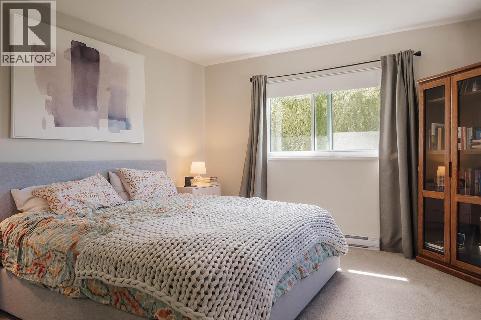4 765 SCHOOL ROAD, Gibsons