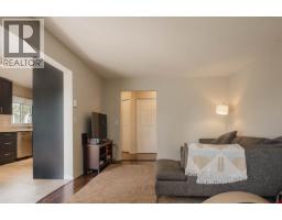 4 765 School Road, Gibsons, BC V0N1V9 Photo 6