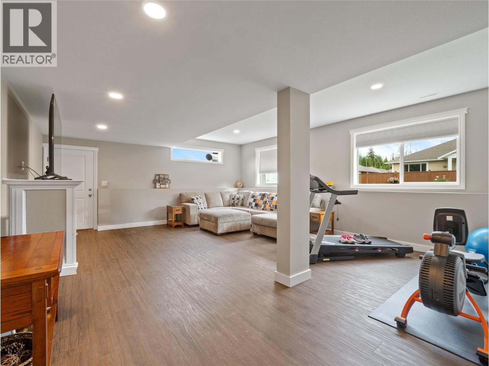 1280 23 Street SE - 34