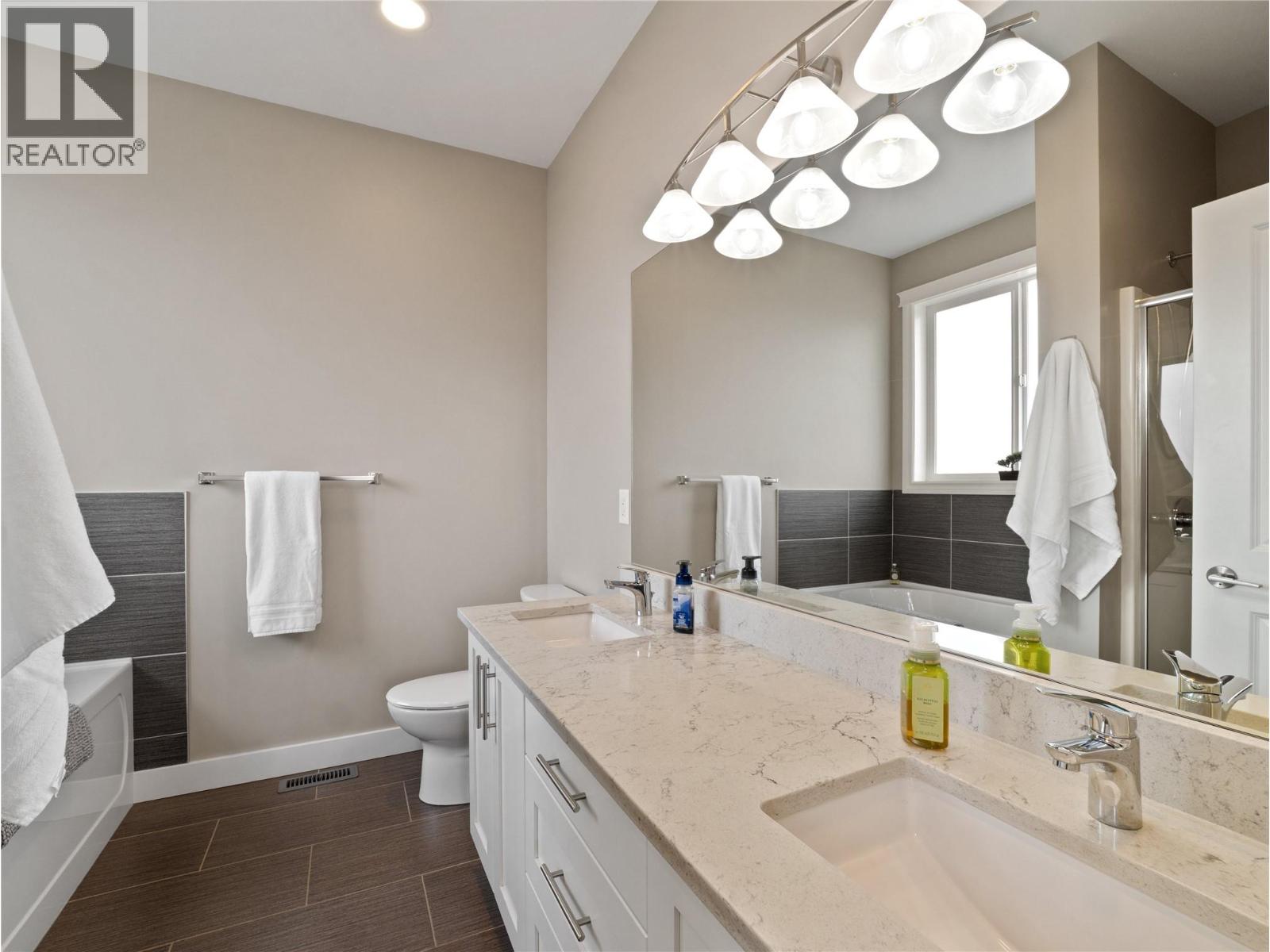 1280 23 Street SE - 25
