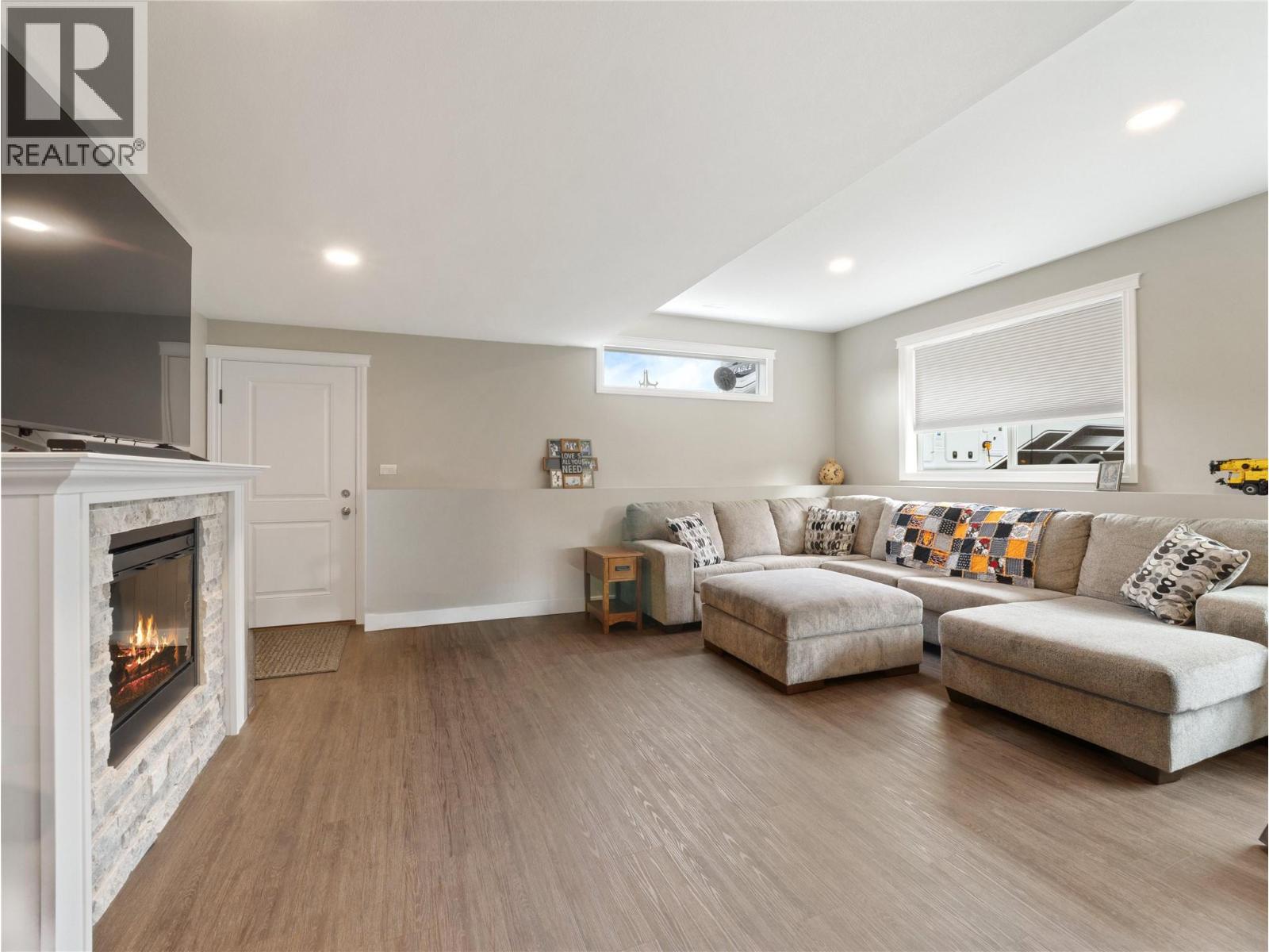 1280 23 Street SE - 35