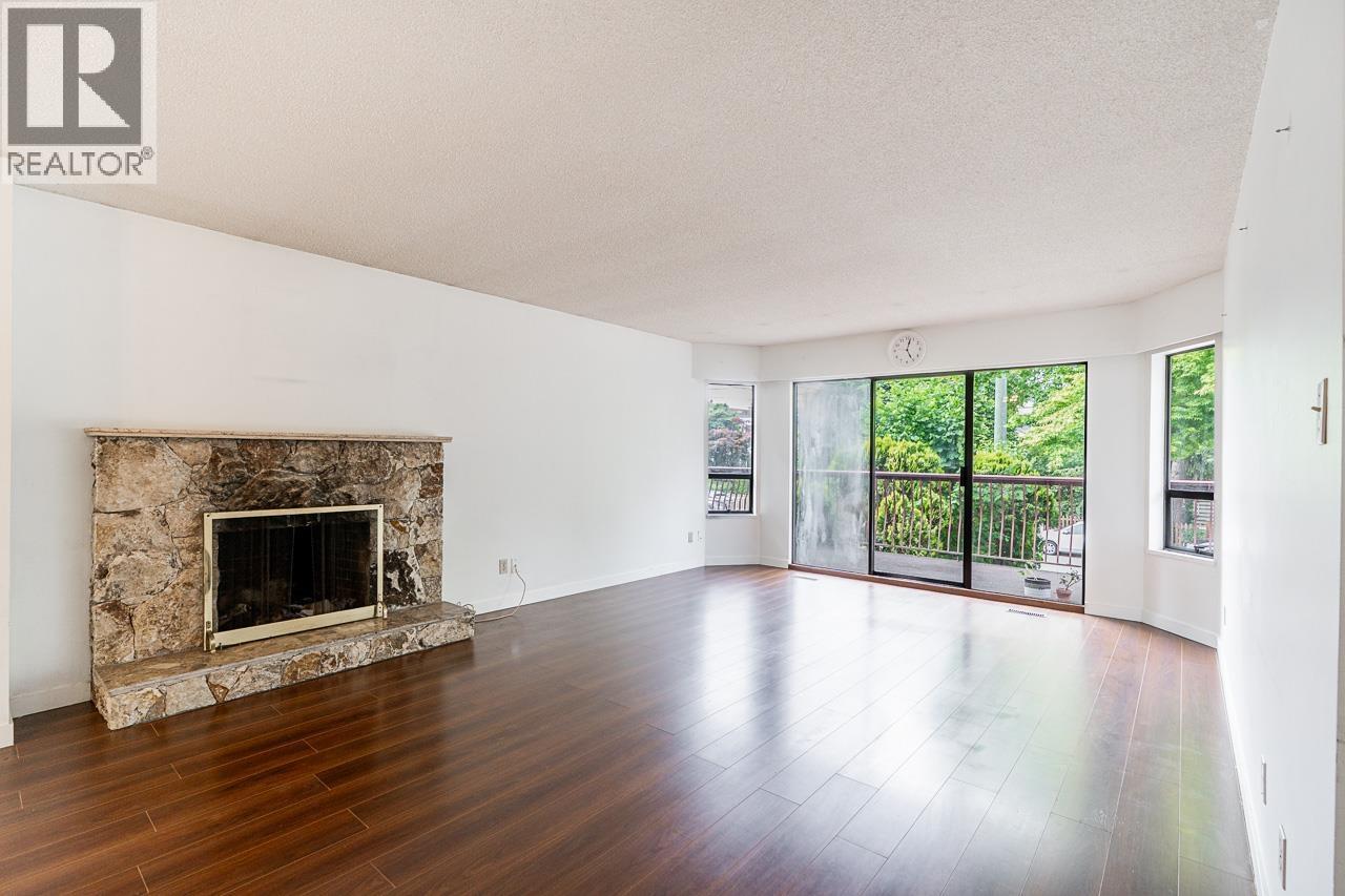 3226 W 5TH AVENUE — photo 2