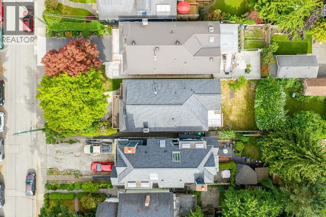 3226 W 5TH AVENUE, Vancouver