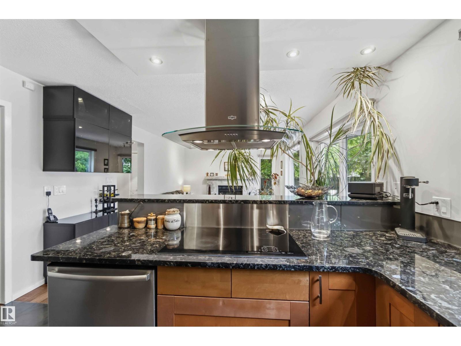 1832 104A ST NW - 17