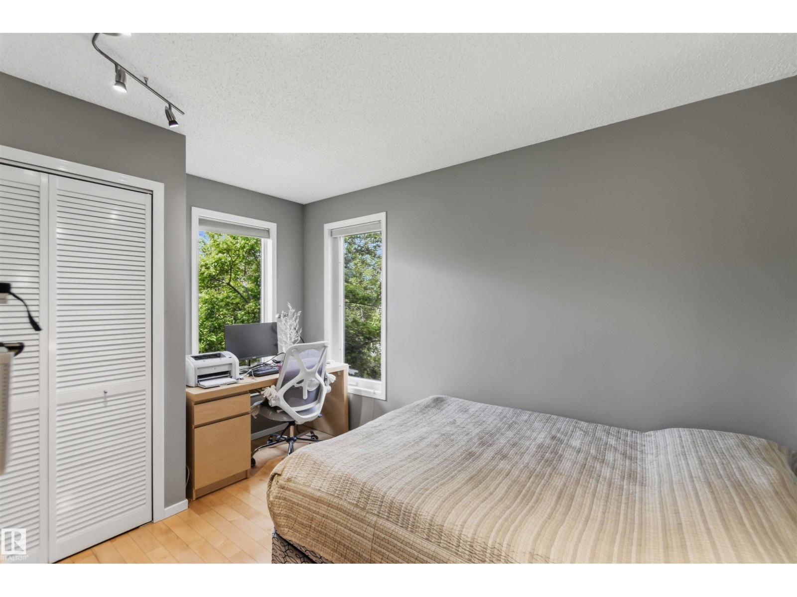 1832 104A ST NW - 26