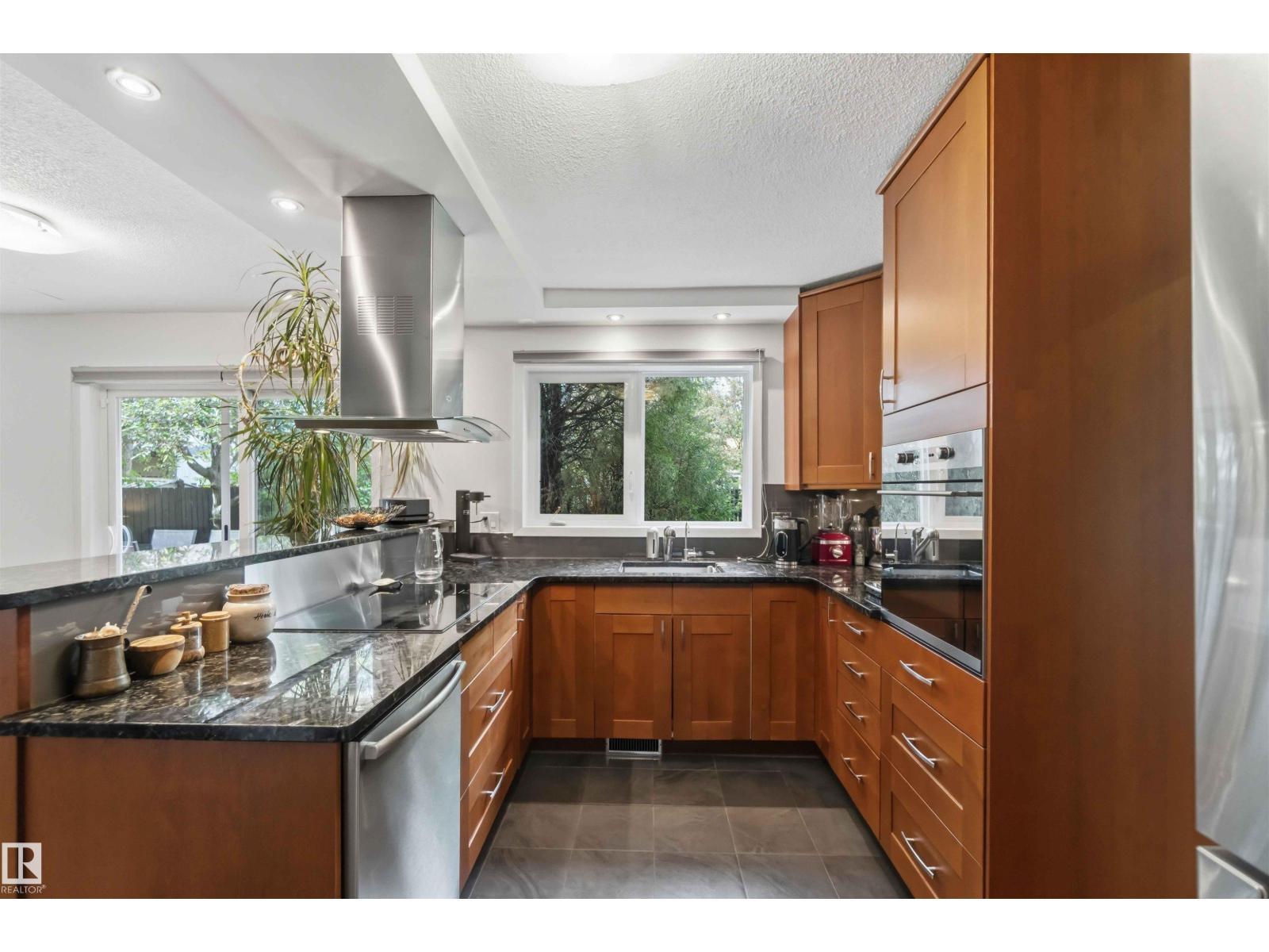 1832 104A ST NW - 4