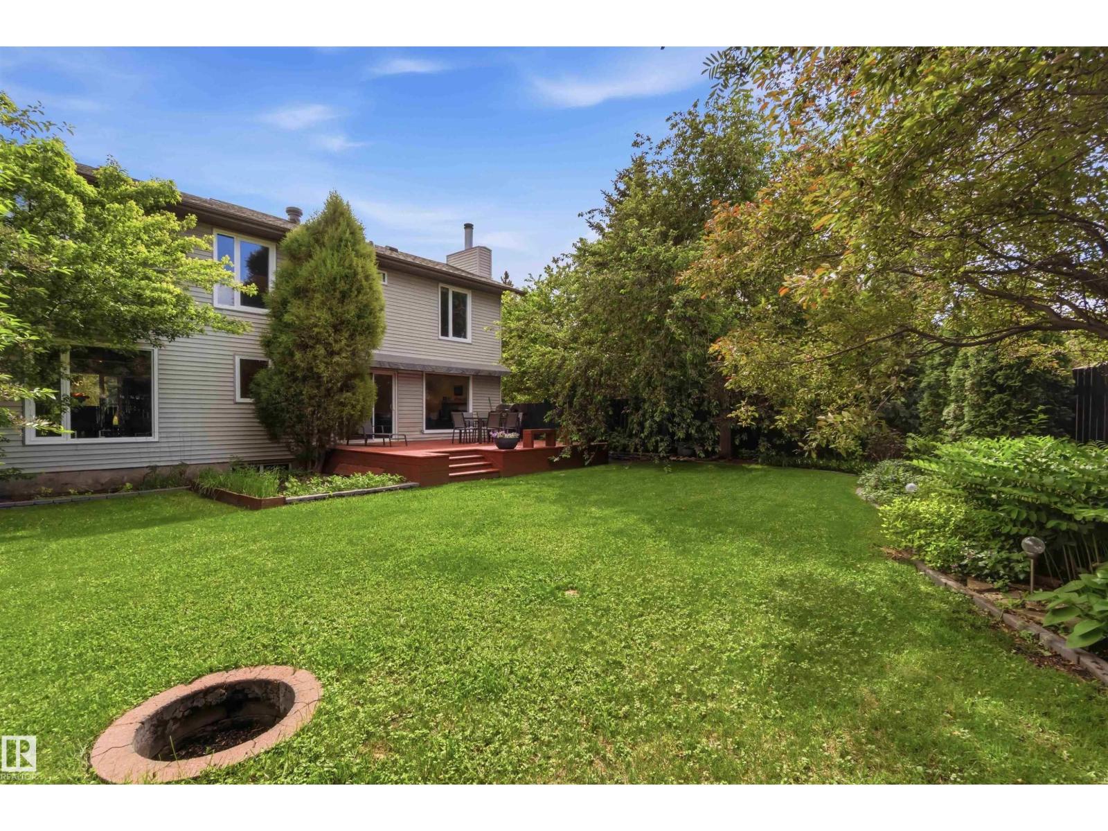 1832 104A ST NW - 44