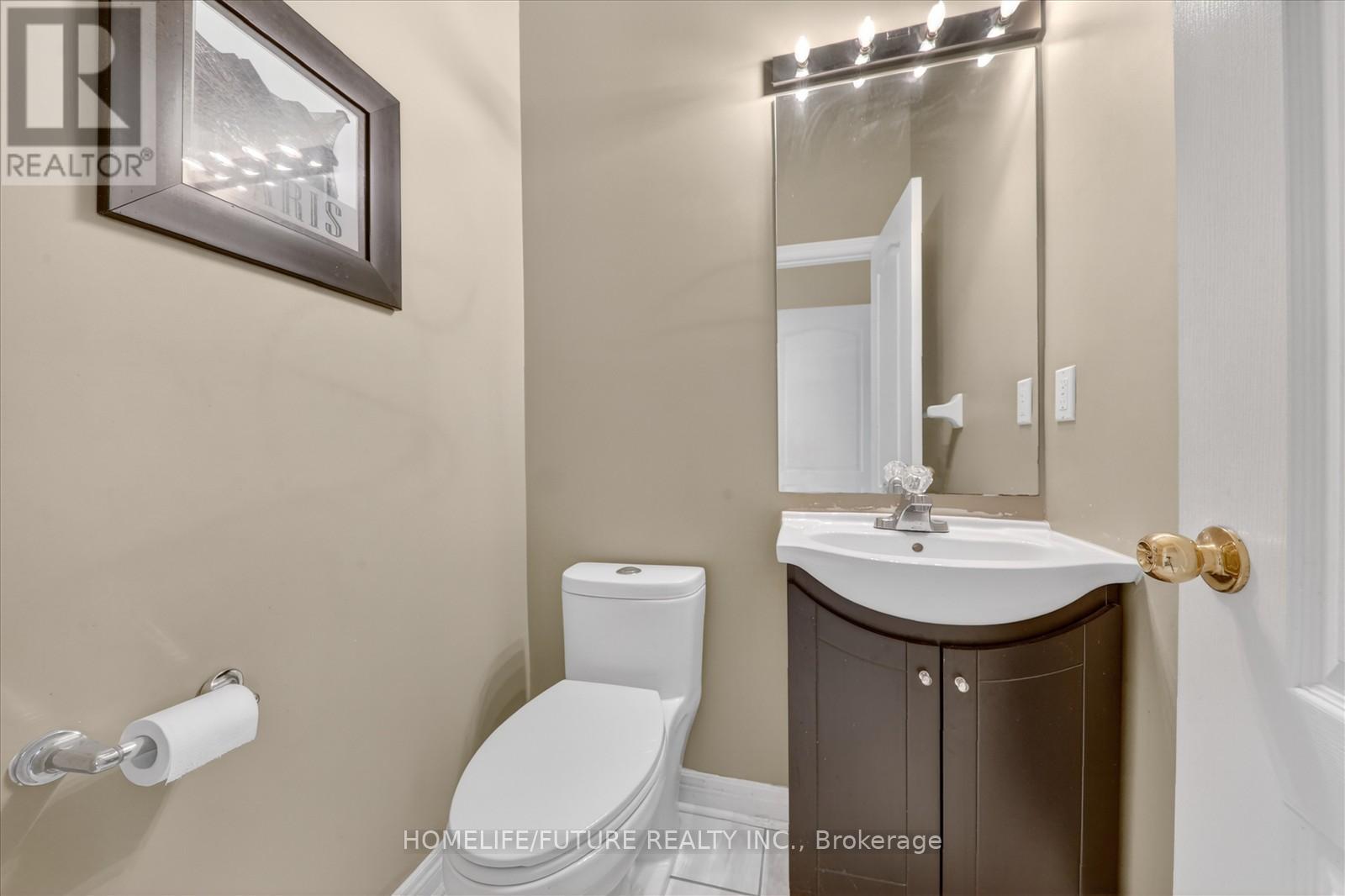 18 ANN LOUISE CRESCENT - 20