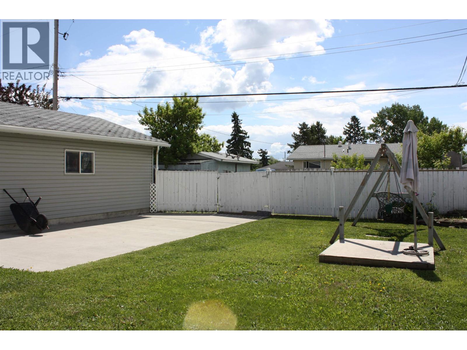 9719 105 AVENUE - 35