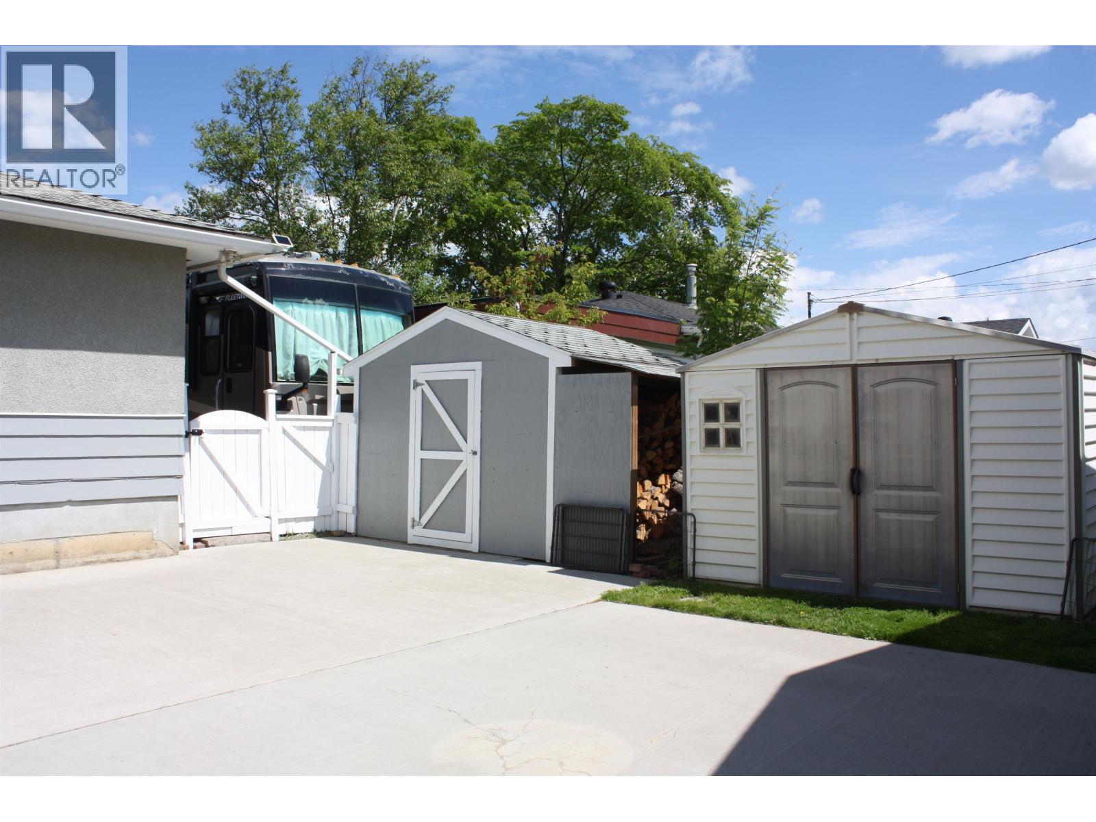 9719 105 AVENUE - 38