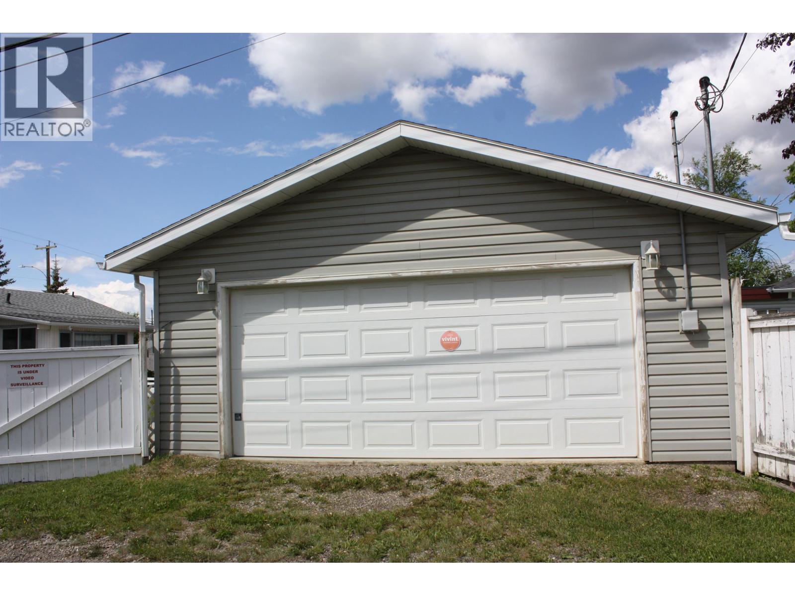 9719 105 AVENUE - 39