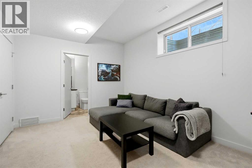 1, 415 17 Avenue NW — photo 31