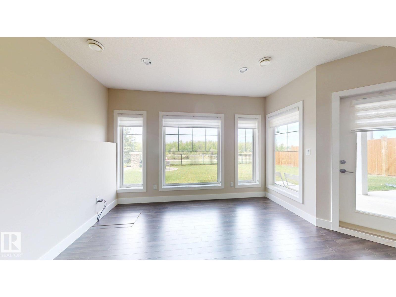 4016 8 ST NW - 42