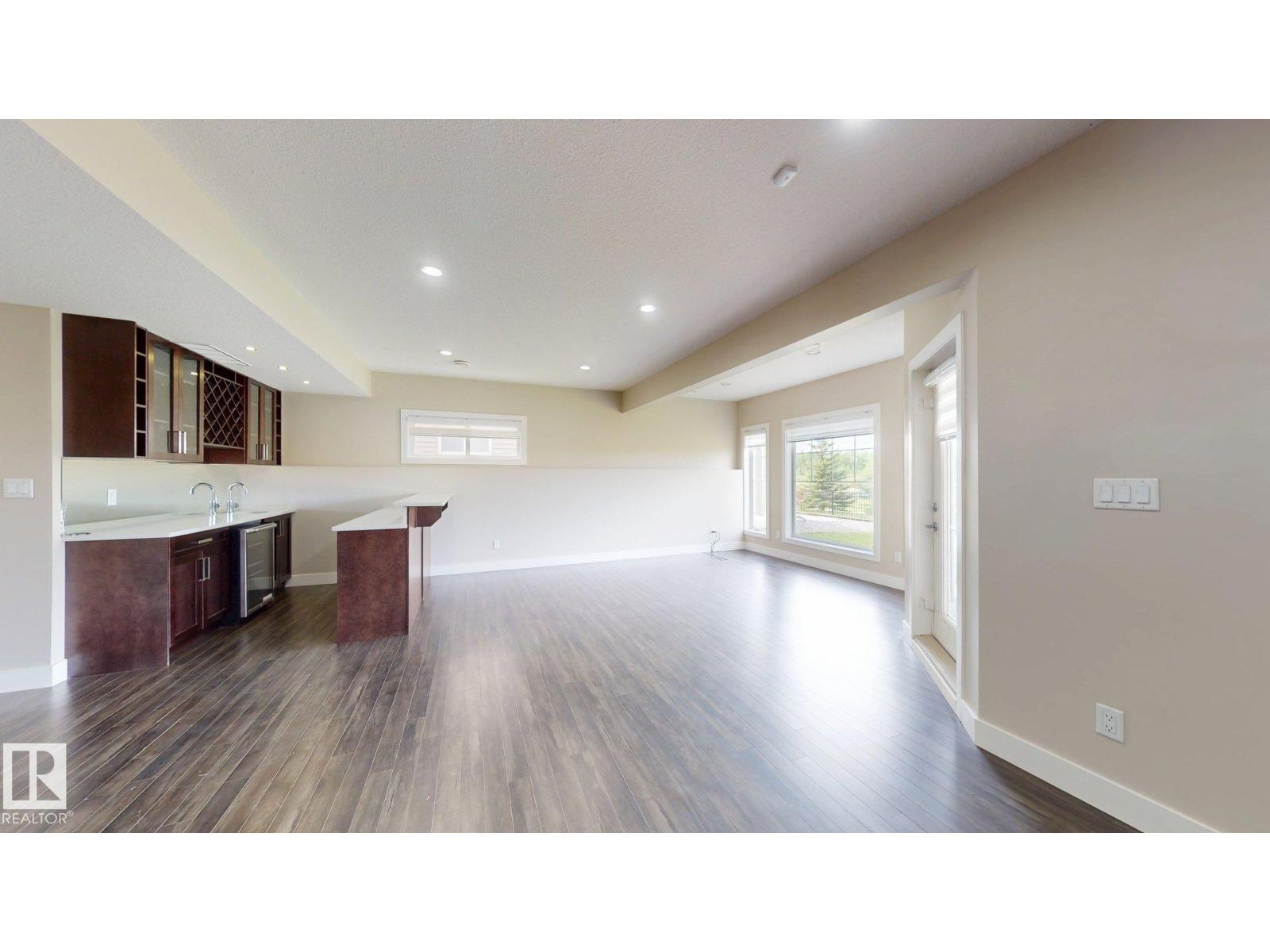 4016 8 ST NW - 43
