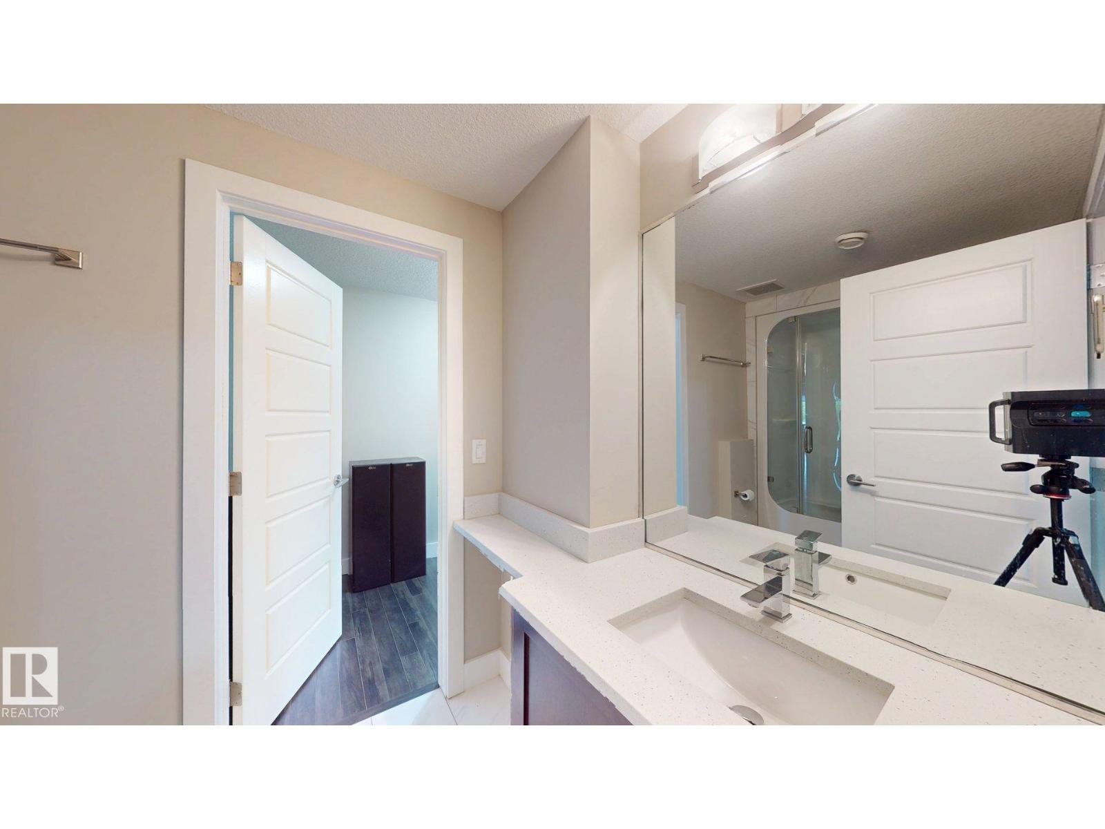4016 8 ST NW - 47