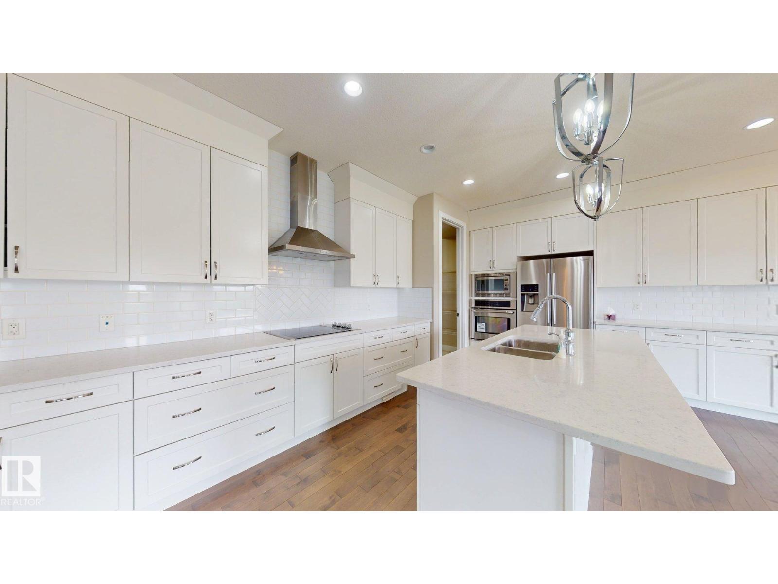 4016 8 ST NW - 9