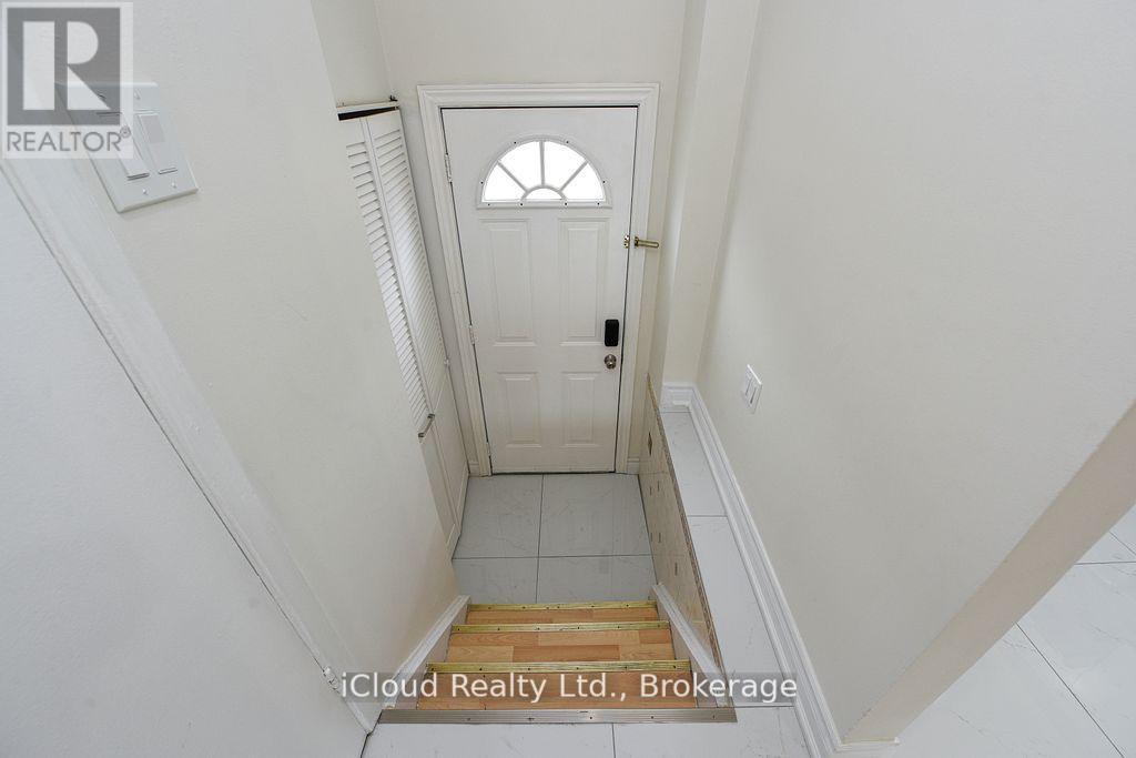 #88 400 MISSISSAUGA VALLEY BOULEVARD - 15
